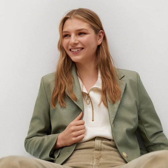 NWT Mango Leather-effect faux leather suit jacket with belt - Picture 2 of 11